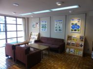 雑誌ラック①　設置状況 (3)